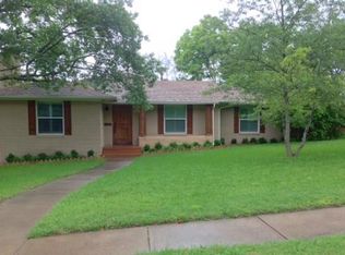 10117 Woodgrove Dr, Dallas, TX 75218
