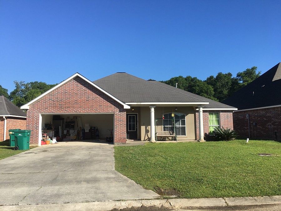 1st image of 26517 Parkwood Dr