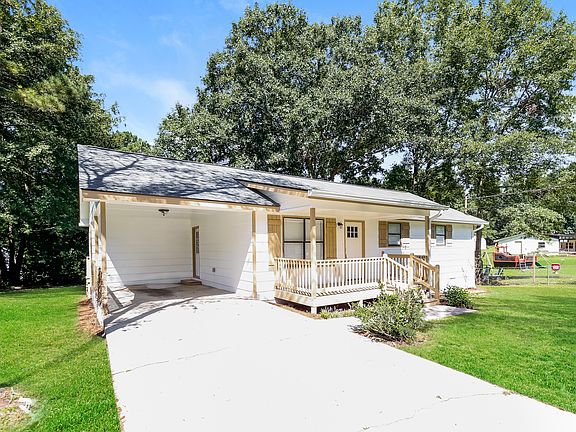 002-photo-front-view-11709379_11302022