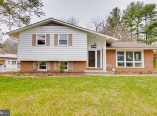 8203 Autrim Ln, Pikesville, MD 21208