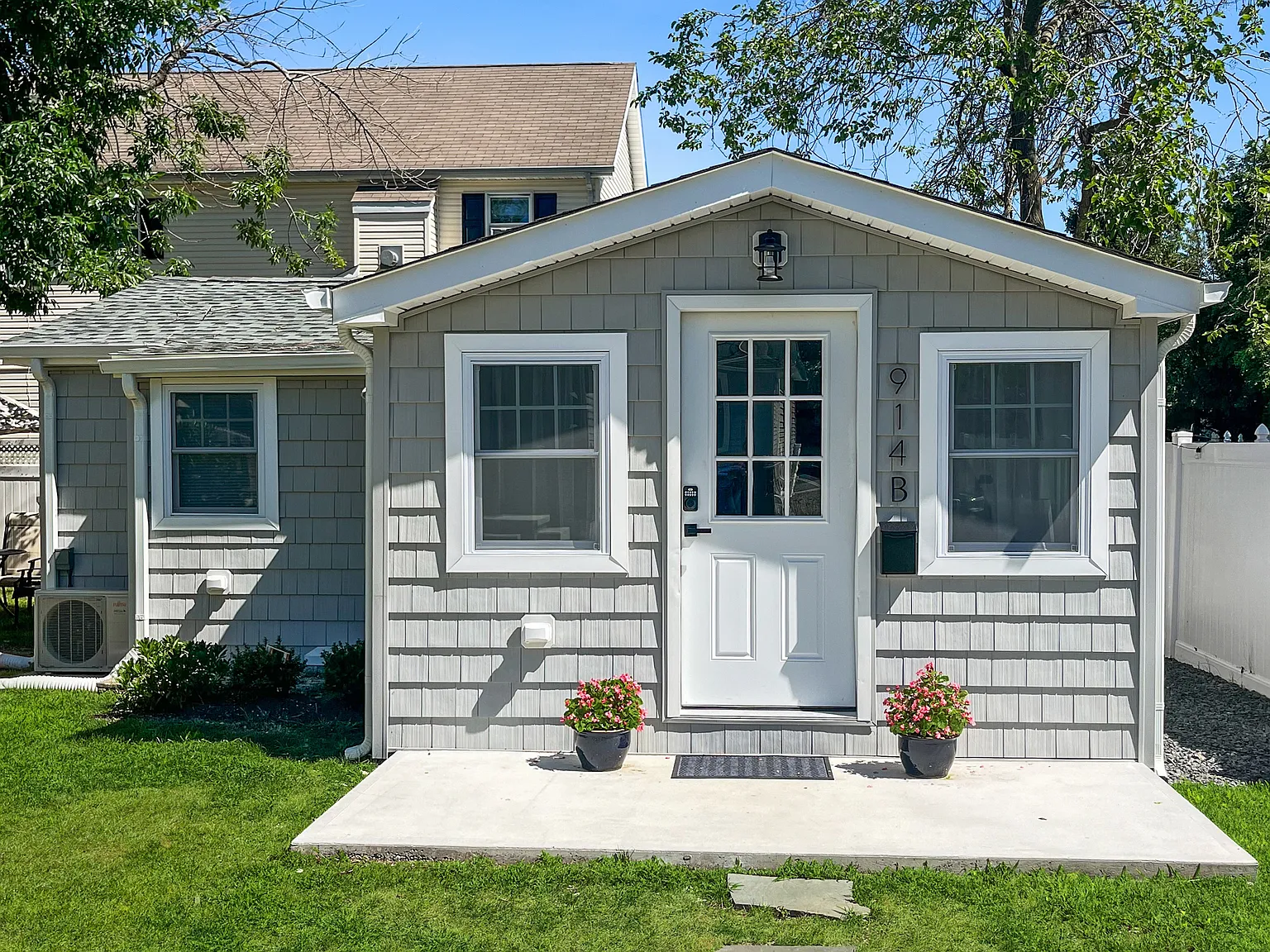 2 bed, $2,500 — Photo 2