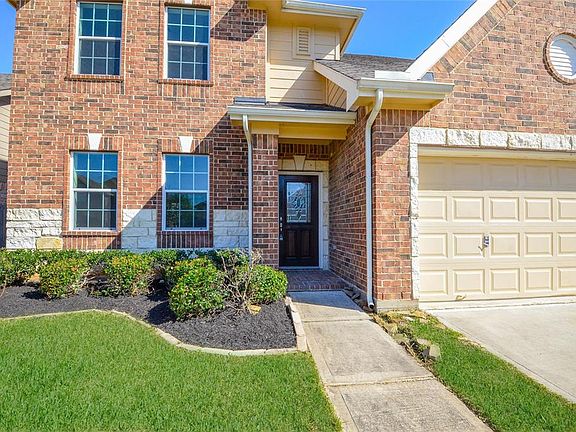 4th image of 3215 Fairmont Hills Ln