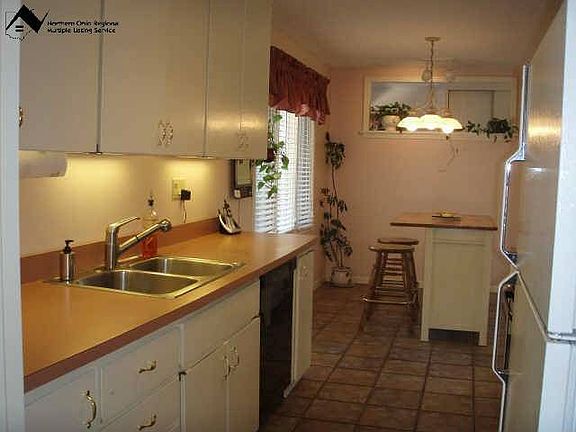 2nd image of 15239 Forest Park Dr