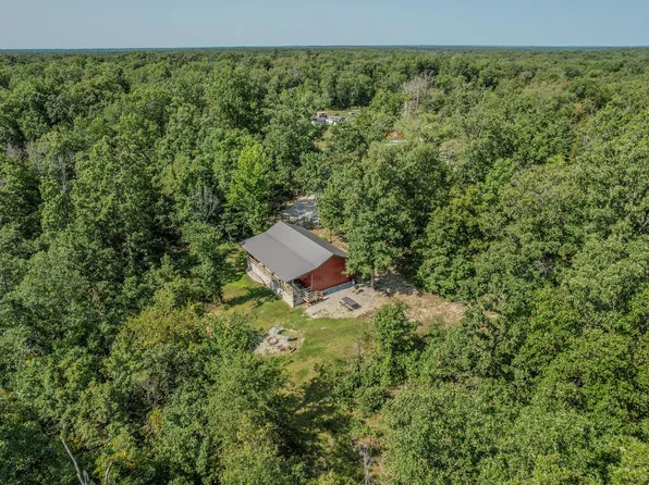 25626 Misty Oak Drive, Lebanon, MO 65536