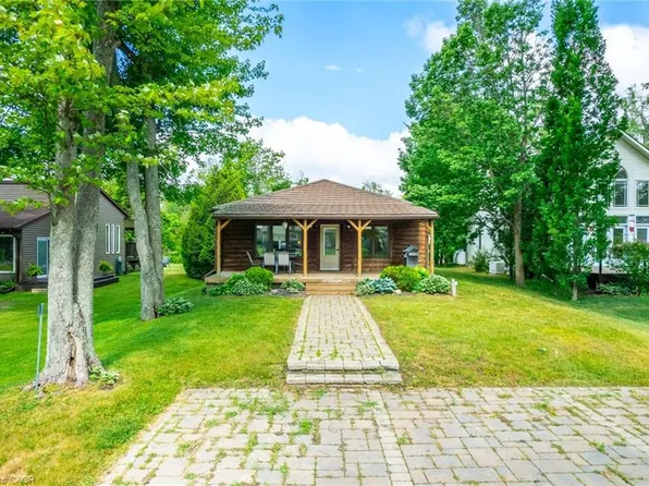 15 Park Lane Cres, Norfolk County, ON N0E 1T0