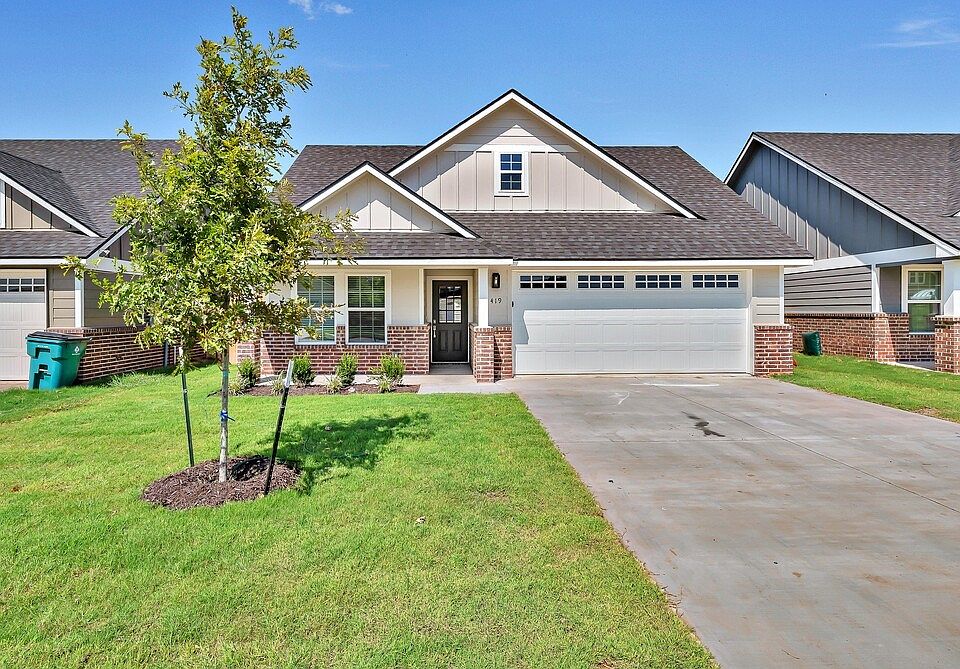 1st image of 419 Travis Dr