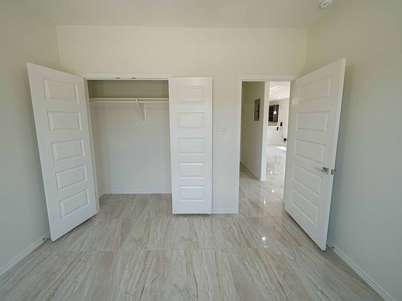 4th image of 6020 Servando Dr