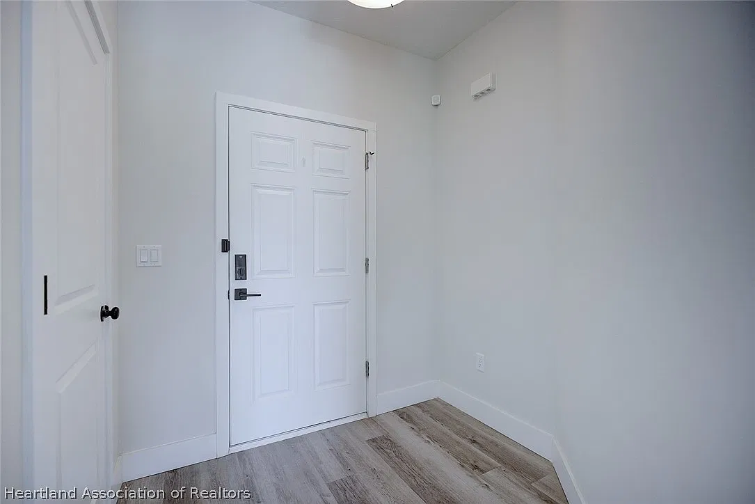 4 bed, 2.0 bath, 1728 sqft, $2,000 — Photo 4