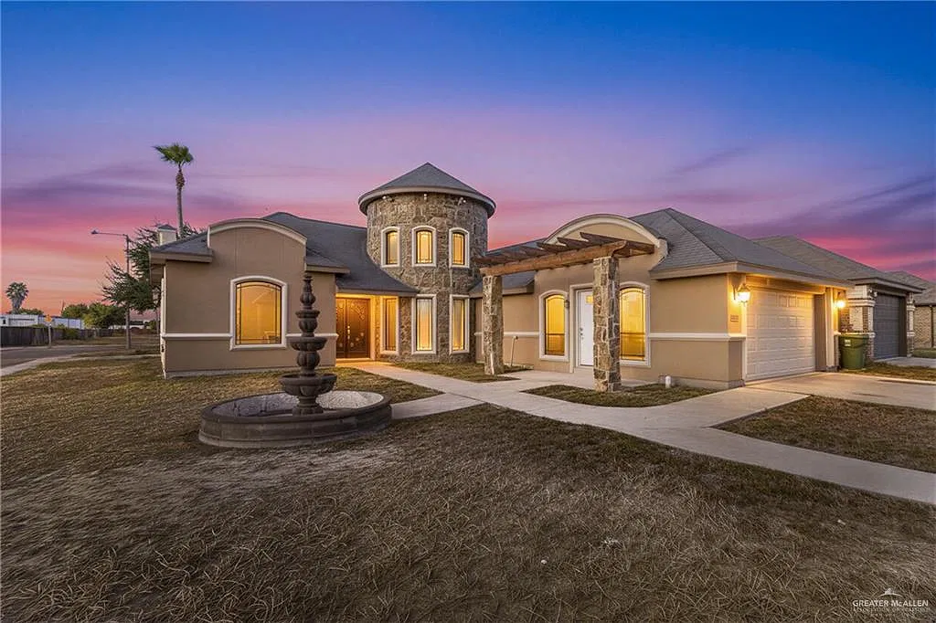 3 bed, 2.0 bath, 1648 sqft, $1,700 — Photo 1