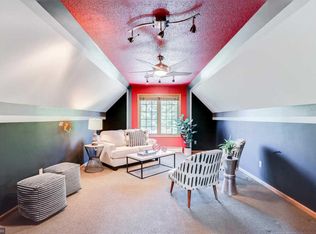 9241 Wedgewood Pt, Woodbury, MN 55125