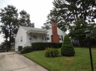95 Dawn Dr, Mount Holly, NJ 08060