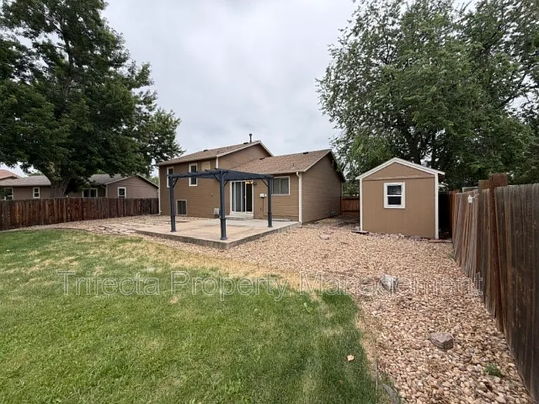 2718 Garden Dr — Photo 25