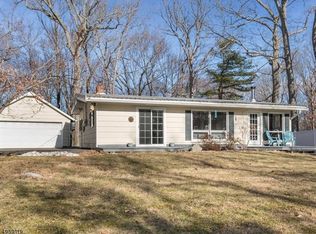 20 Cranberry Ledge Rd, Andover, NJ 07821