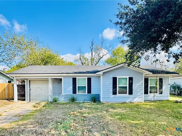 1608 Sam Houston Dr, Victoria, TX 77901