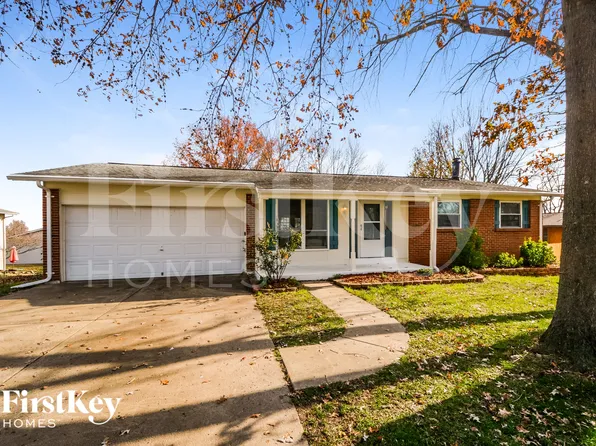 1036 Drexel Dr, Saint Charles, MO 63303