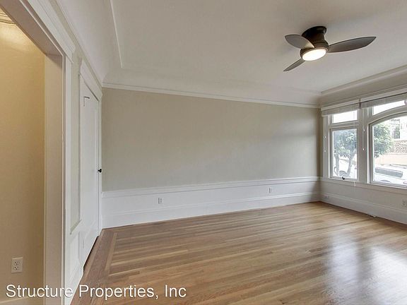 3rd image of 2107 Pierce St APT 1