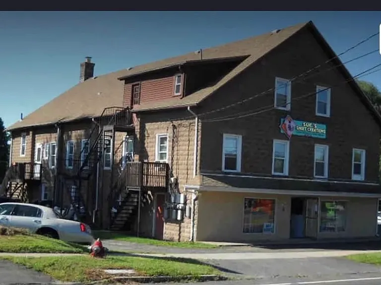 156 Main St #6 — Photo 1