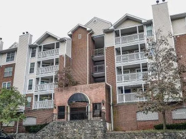 1524 Lincoln Way APT 412, Mc Lean, VA 22102