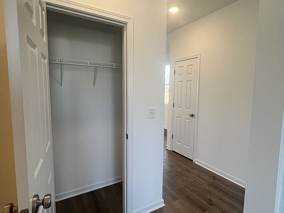 4th image of 2900 Suzanne Landon Dr #E5