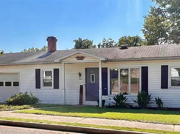 907 Miller St, New Haven, MO 63068