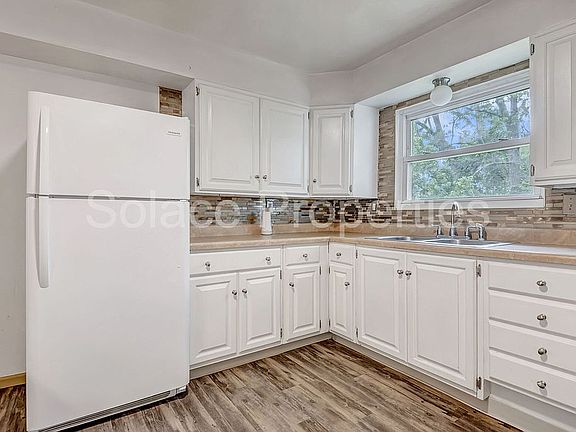 2nd image of 10024 Bon Oak Dr
