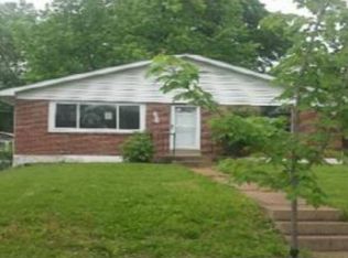 8113 Madison Ave, Saint Louis, MO 63114