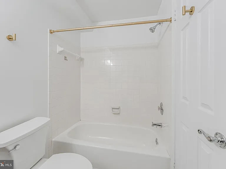 2029 Magarity Ct — Photo 44