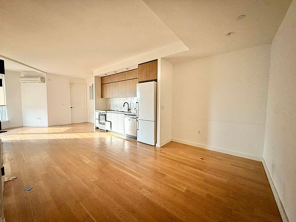 3rd image of 1326 Ocean Ave