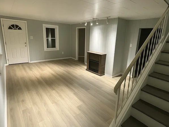 817 Ashbaugh Ln, East Liverpool, OH 43920