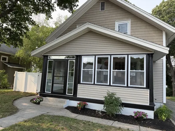 47 Ideal Rd, Worcester, MA 01604