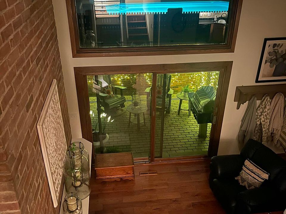 1st image of 135 Glen Cir