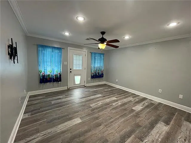 3421 Clearview Pkwy — Photo 13
