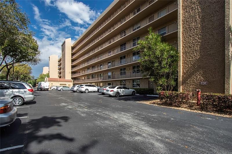 1st image of 4550 NE 18th Ave APT 104