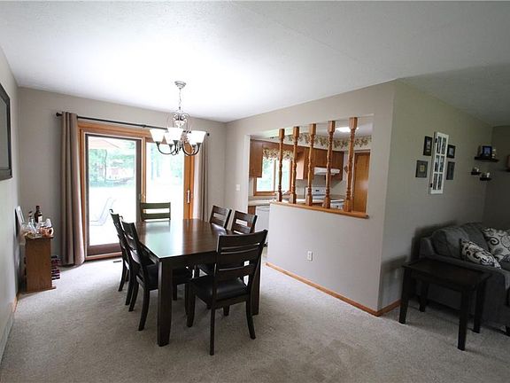 5th image of 8150 Yorkshire Dr