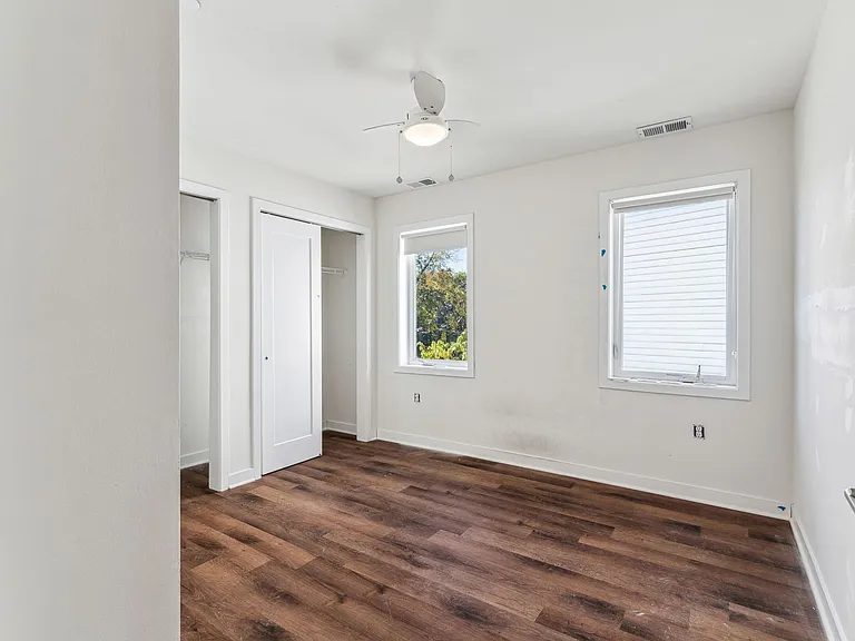 Graduate Pointe — Photo 179