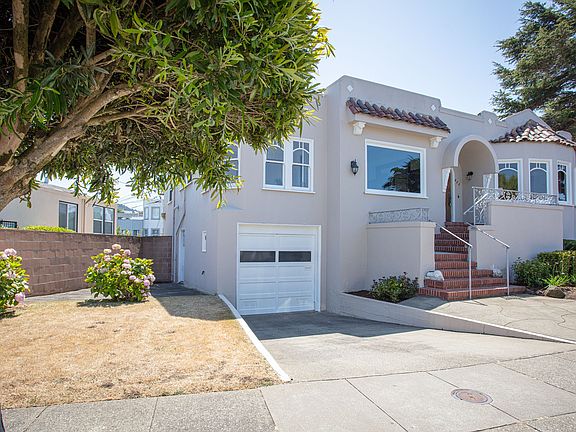 3rd image of 485 Capistrano Ave