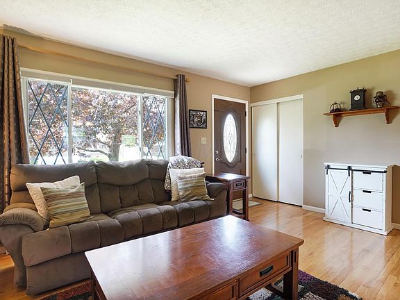 4th image of 480 Flintwood Dr