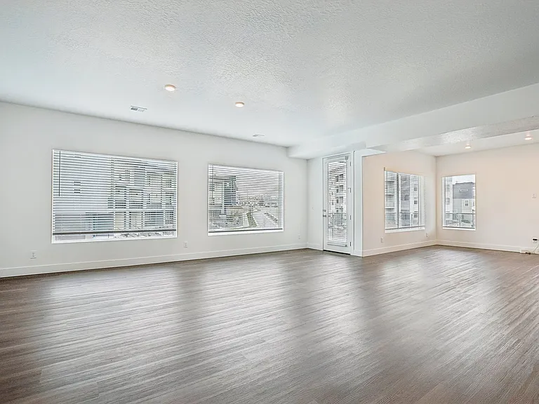 Amazing Large Windows to add light to your new home