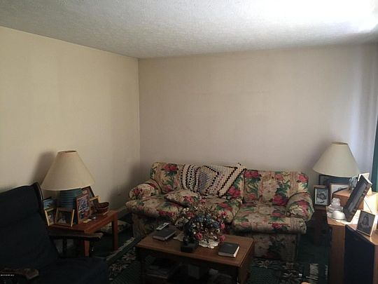 4th image of 485 Stone St