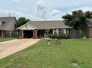 4023 SW Sunflower Ln, Lawton, OK 73505