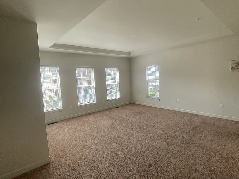328 Munahan Cir #B — Photo 14