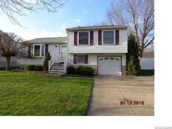 91 Foxcroft Dr, Hamburg, NY 14075