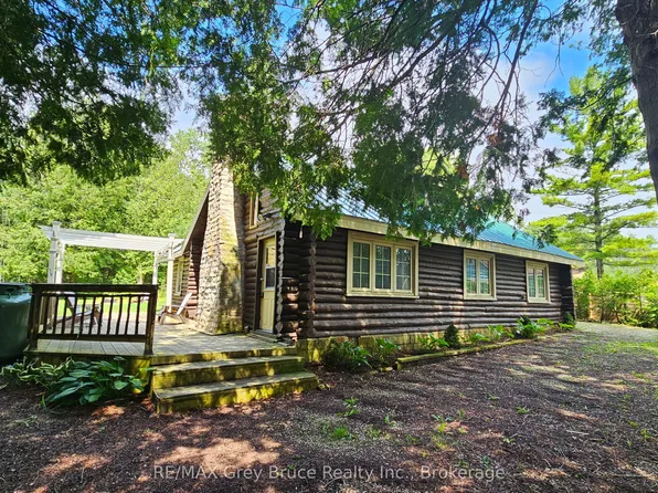 18 Stokes River Rd, Northern Bruce Peninsula, ON N0H 2M0