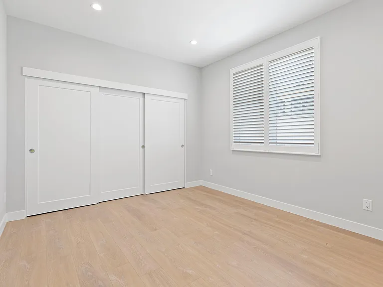 761 Cerro Gordo Ave — Photo 15