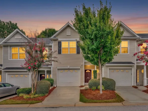 205 Shady Grove Dr, Simpsonville, SC 29681