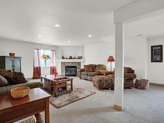 4th image of 2030 Silver Creek Dr