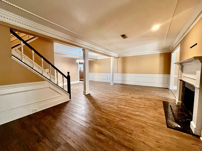 606 Crown Point Dr — Photo 7