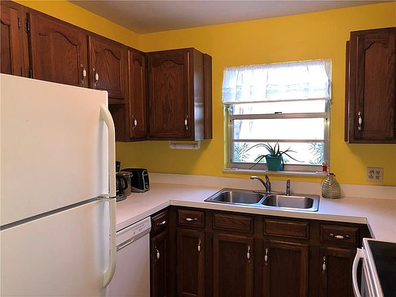 2nd image of 46 Vista Gardens Trl APT 101