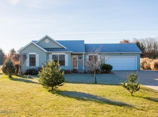 27973 Clancy Ln, Edwardsburg, MI 49112