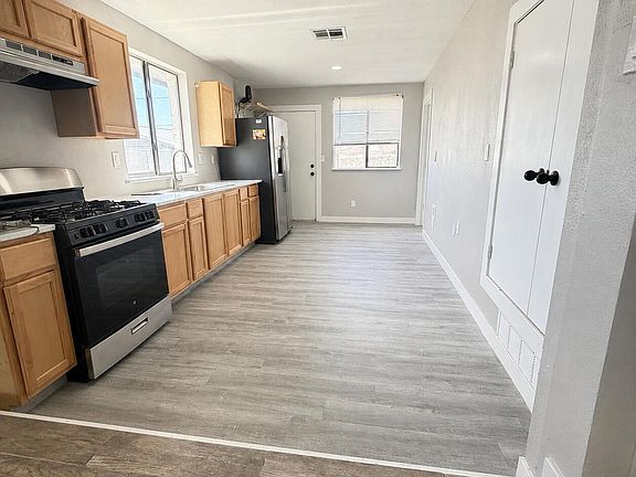 3rd image of 3726 Leavell Ave #A